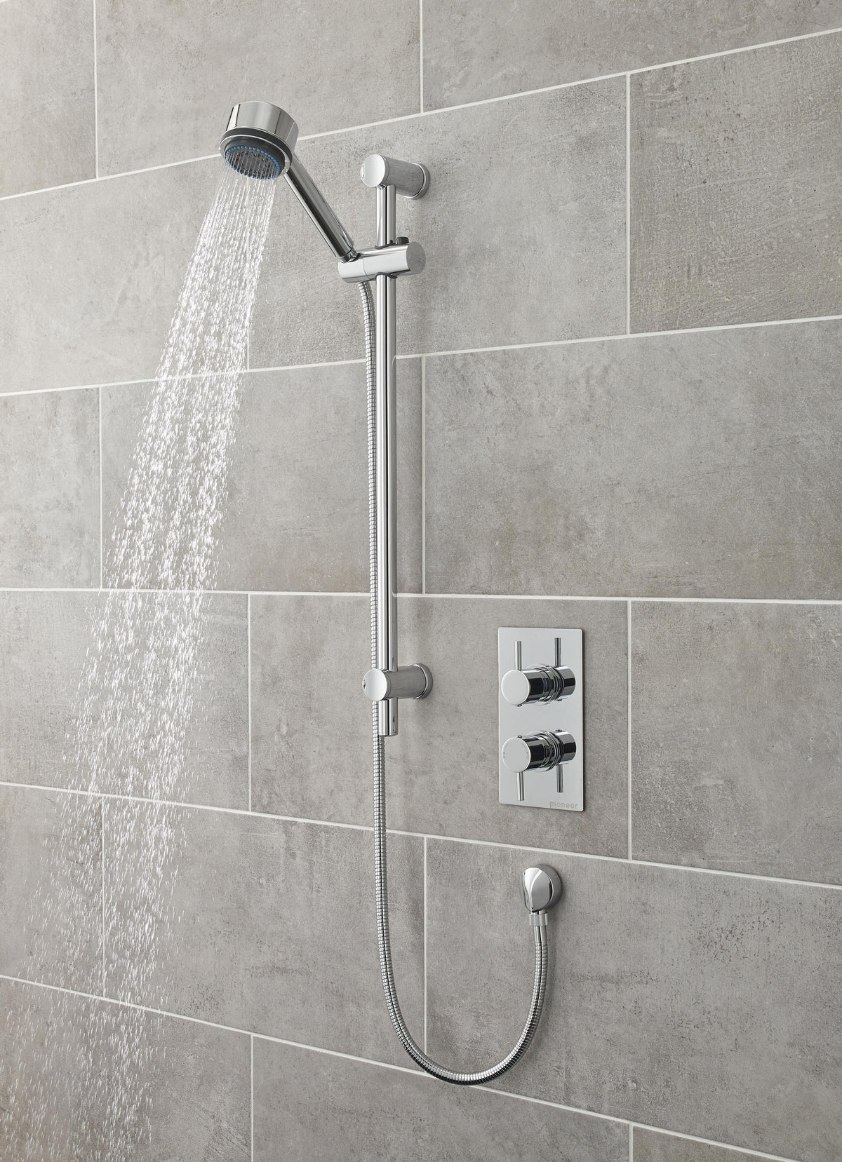 Nuie Shower Slide Rail Kit – 660mm High – Chrome