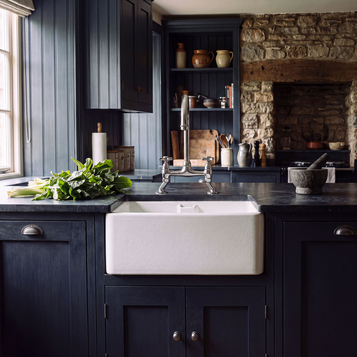 Nuie 595 x 450mm Fireclay Single Bowl Belfast Sink With Central Waste And Weir Overflow – White, photo 3