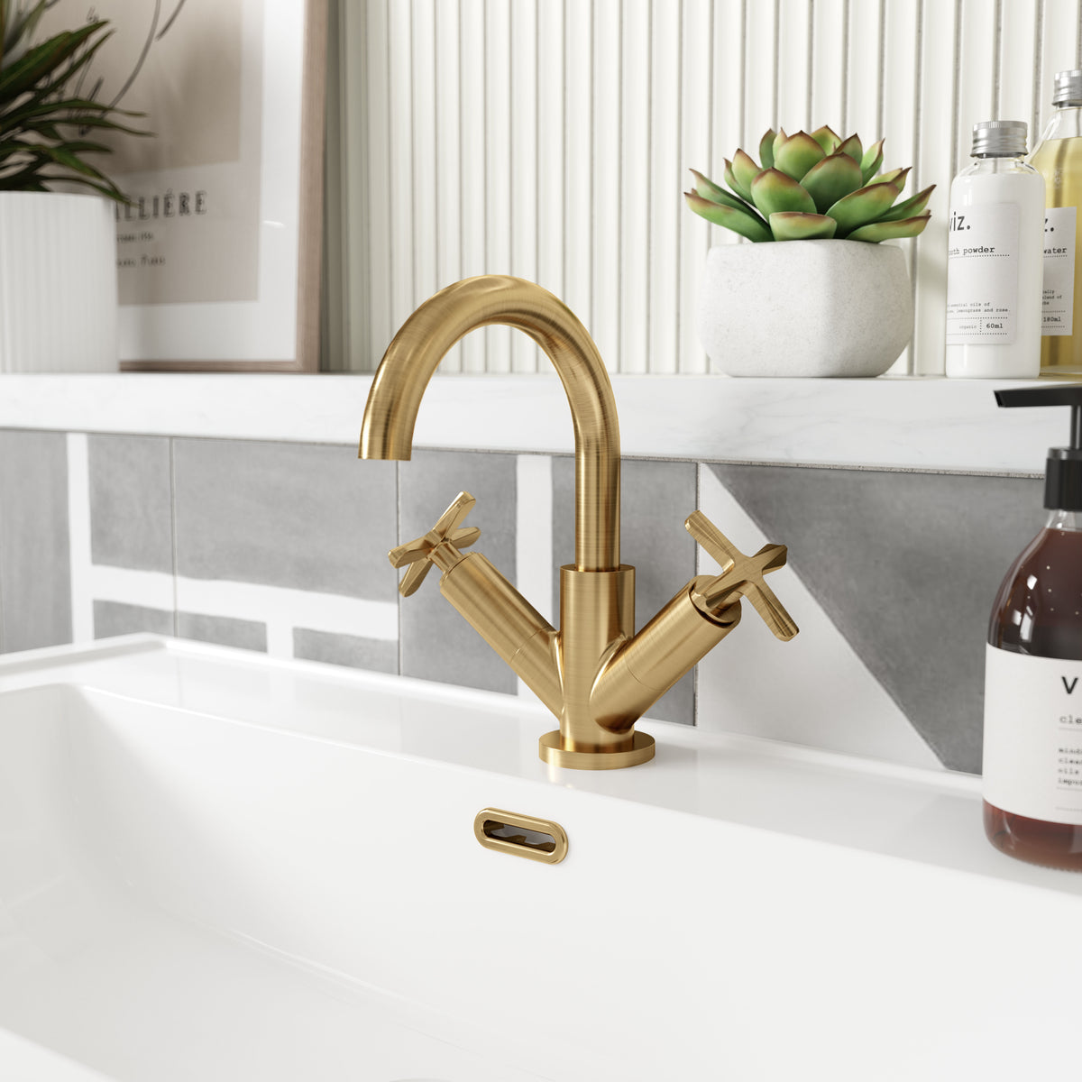 Nuie Aztec Deck Mounted Mono Basin Mixer With Waste – Brushed Brass