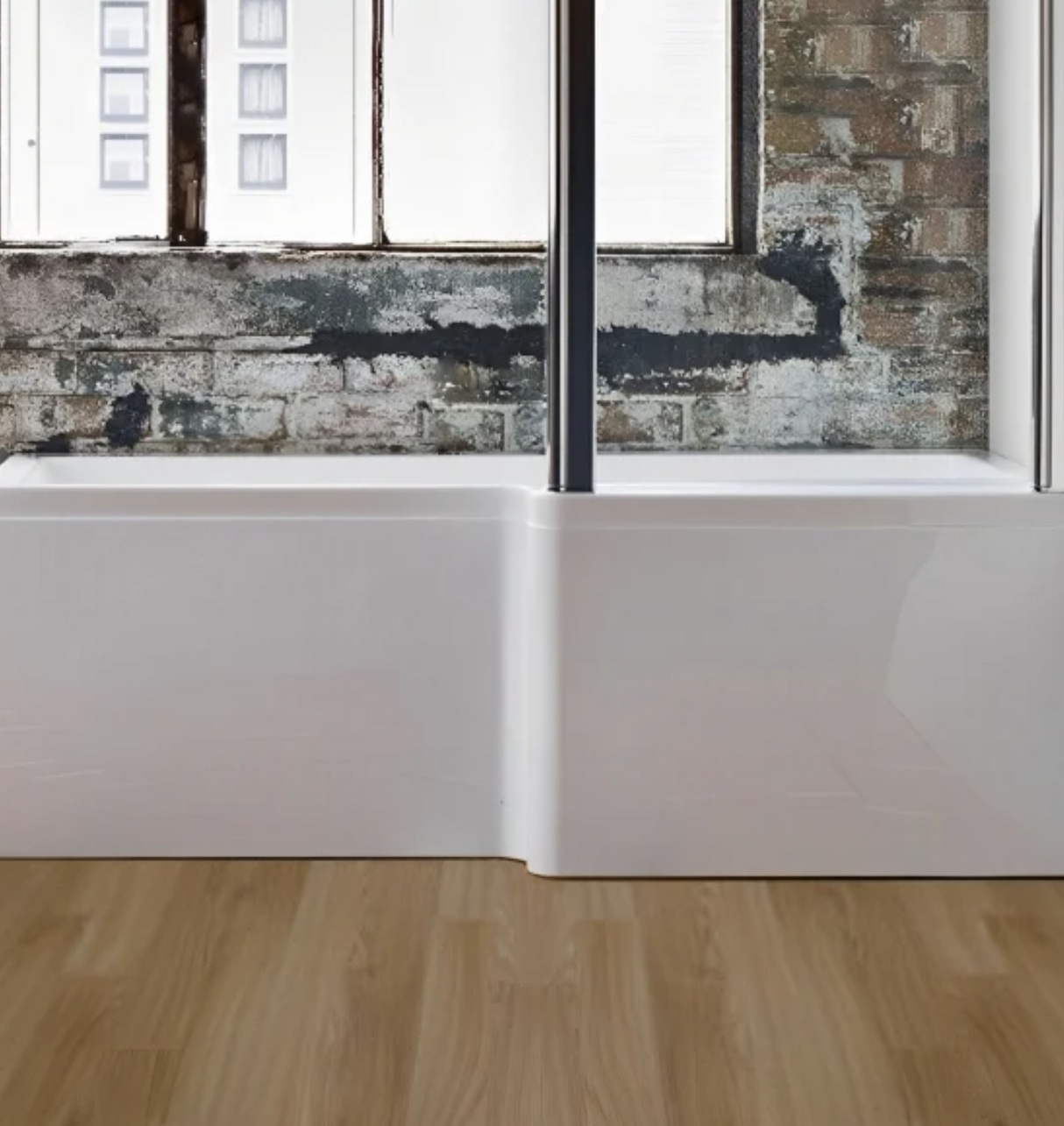 Carron Quantum L Shaped Shower Bath 1500x700(850)mm Right Hand - White Gloss (02175)