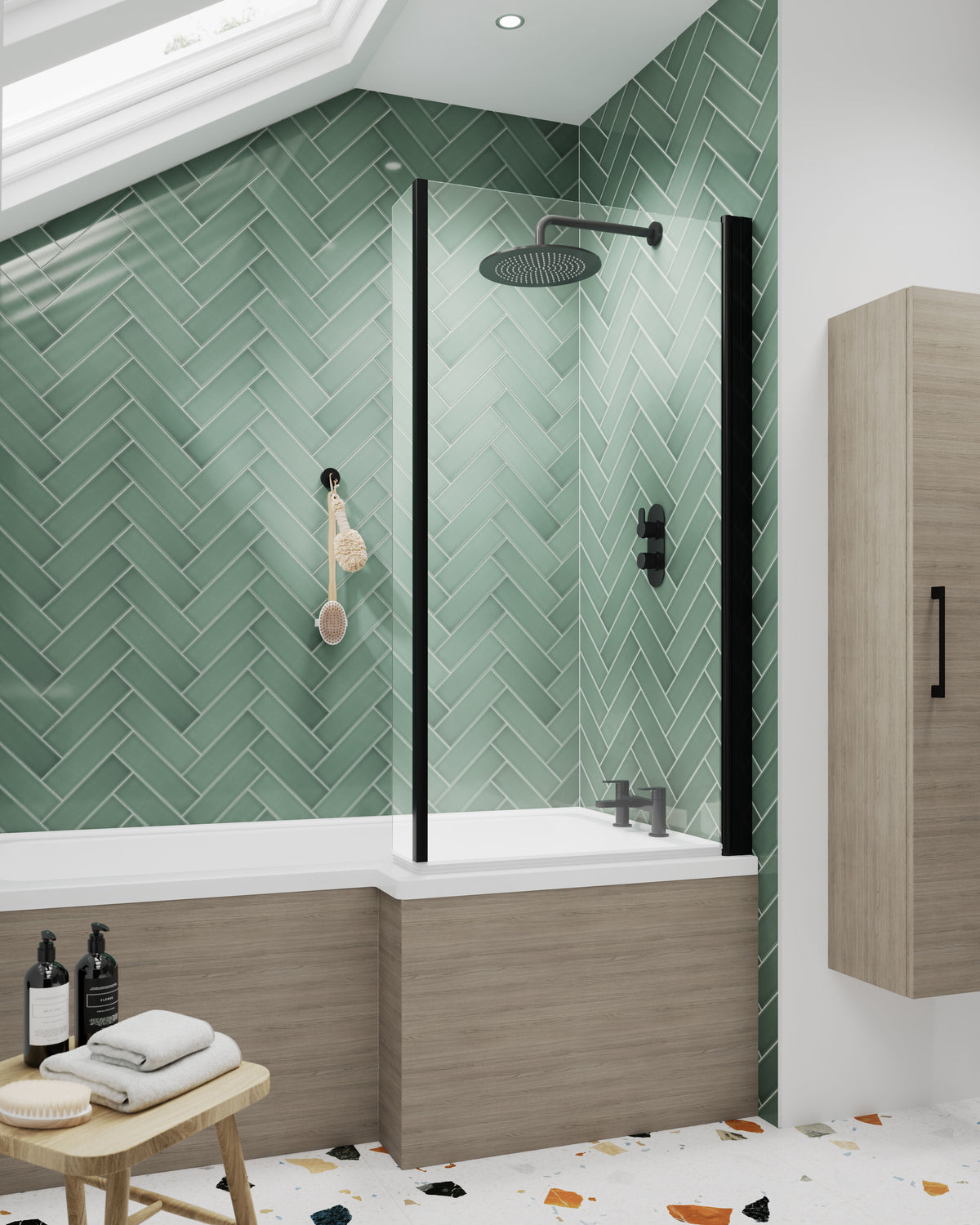 Nuie 800mm L Shape Hinged Bath Screen – Matt Black
