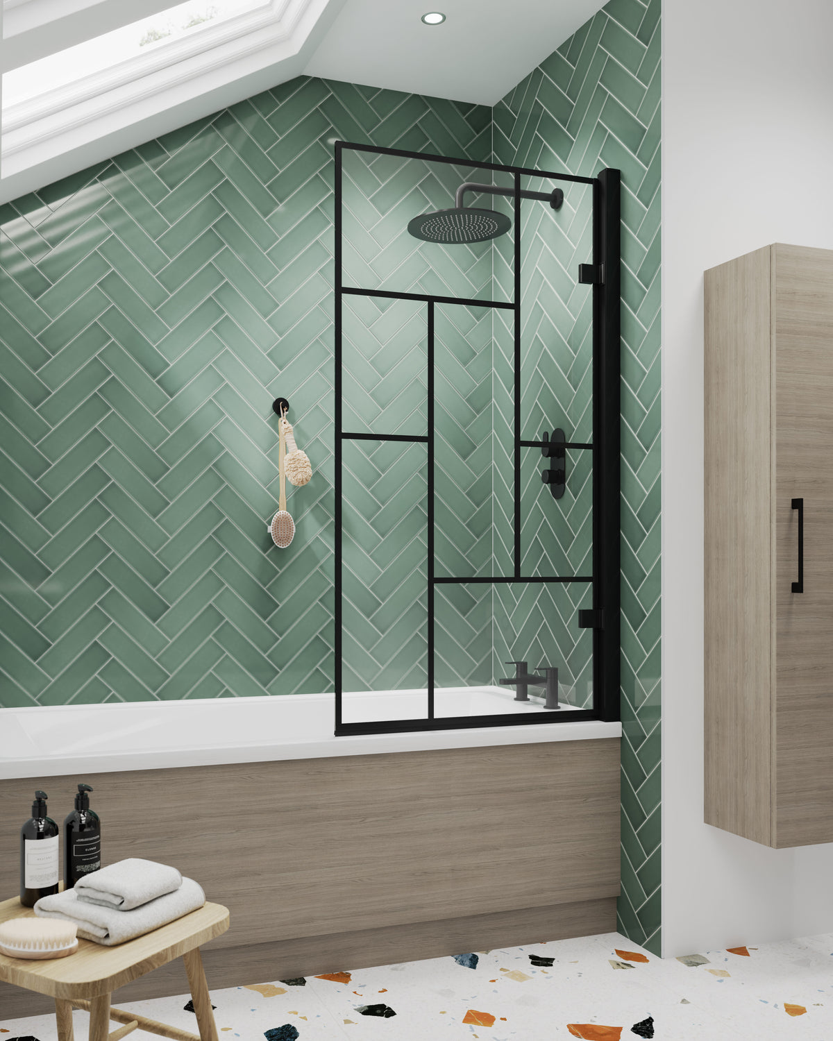 Nuie 830mm Bath Screen – 1520mm High – Matt Black