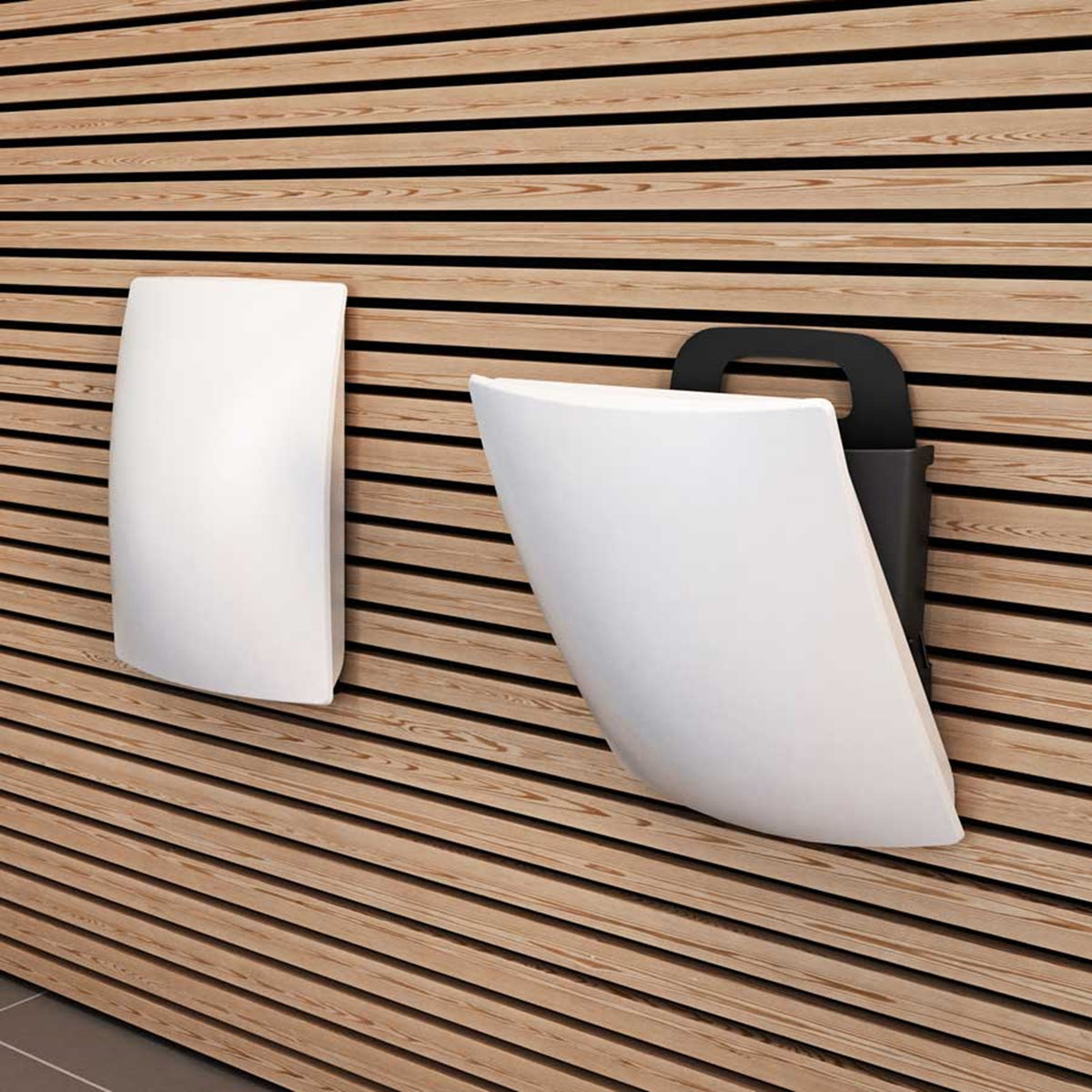 Pressalit wall bin 1090 – view 4
