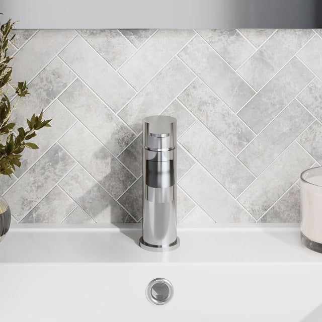 Nuie Arvan Mini Basin Mixer With Push Button Waste – Chrome