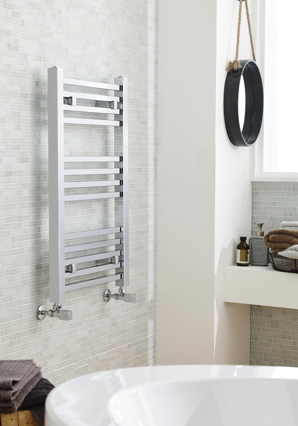 Nuie Vertical Square Ladder Rail – 800 x 500mm & 1200 x 500mm