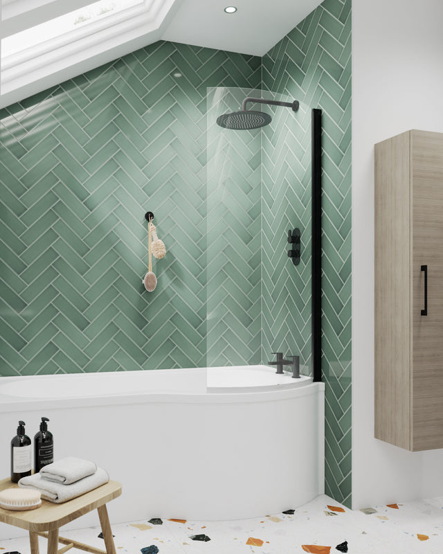 Nuie P Shape Hinged Bath Screen – Matt Black