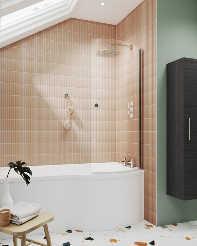 Nuie 700mm Curved Bath Screen With Knob – Chrome