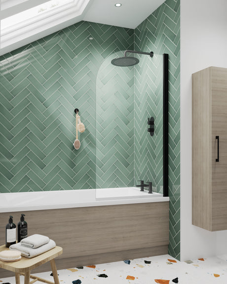 Nuie 800mm Round Bath Screen – Matt Black