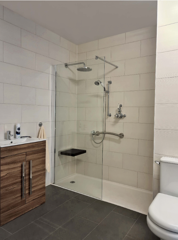 AKW Opulence Full Height 8mm Glass Wet Room Shower Screen