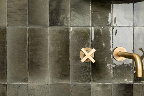 Nantucket Grey gloss porcelain wall and floor brick tile 75x200mm – image 2